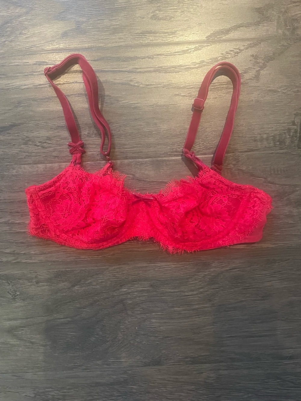Victorias Secret Lace Underwire Bra in Red - 32b Bows Velvet Straps